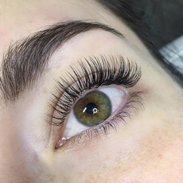 classical eyelash extensions.png